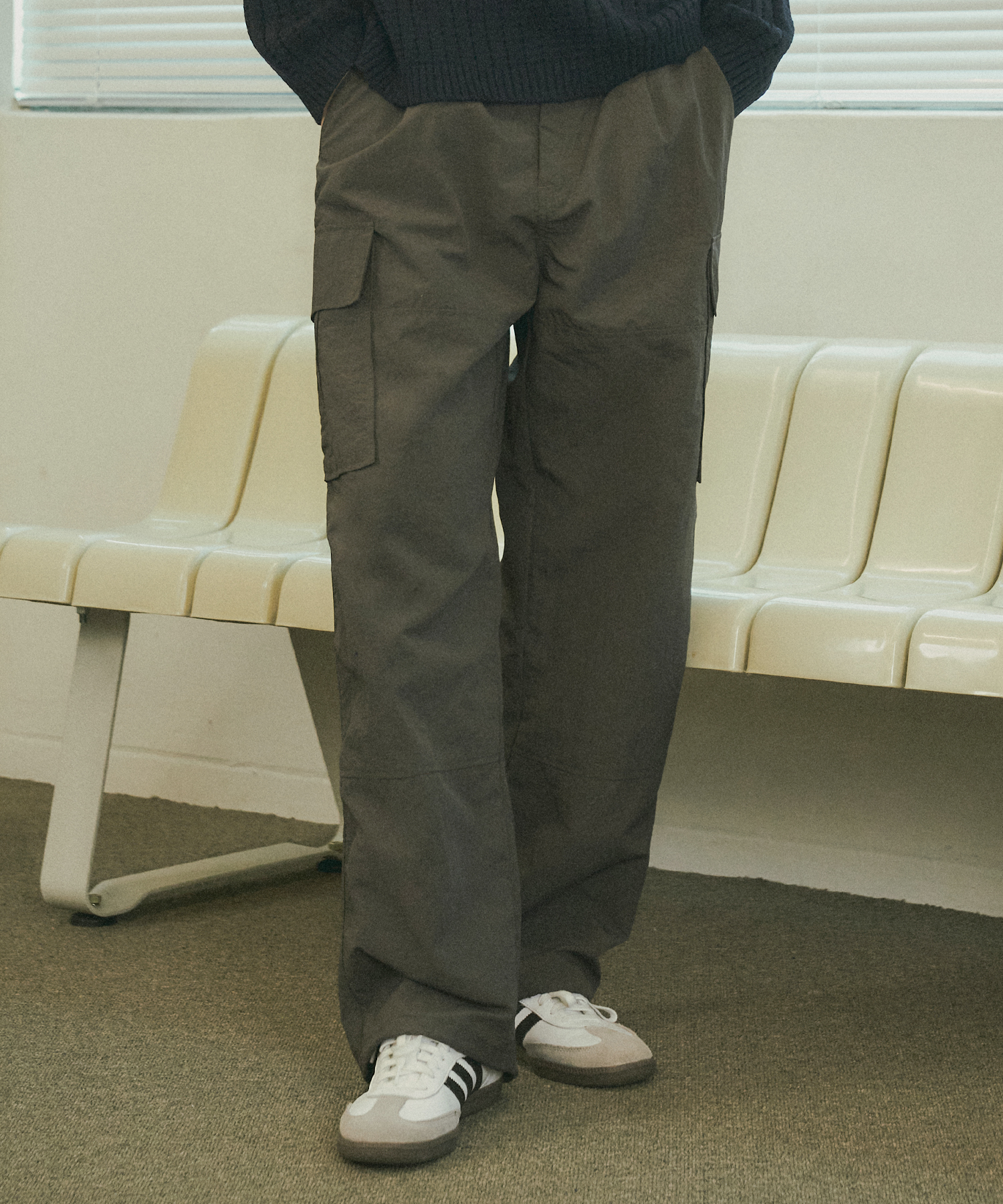 P10005 Utility wide cargo pants_Charcoal